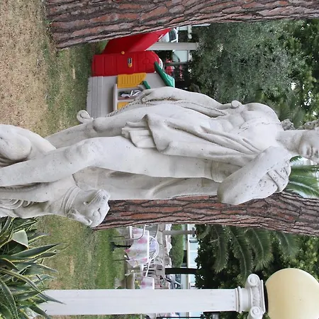 Ξενοδοχείο Garden Κατόλικα