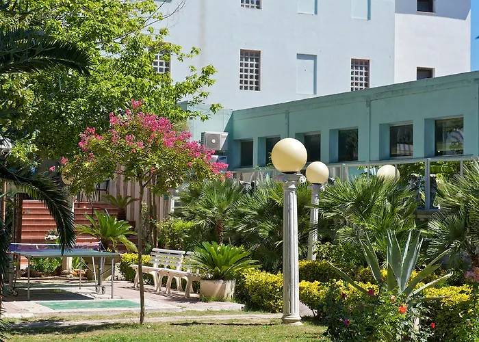 Garden 3*