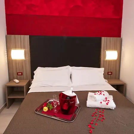 ホテル Garden カットーリカ