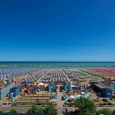 Garden ホテル カットーリカ