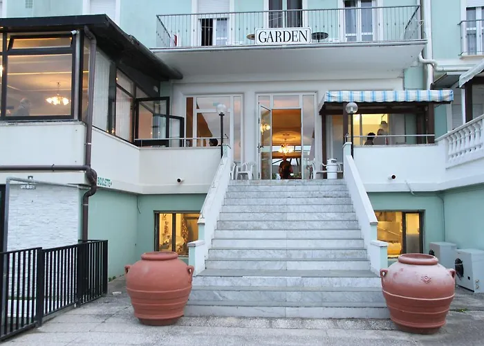 호텔 Garden 카톨리카